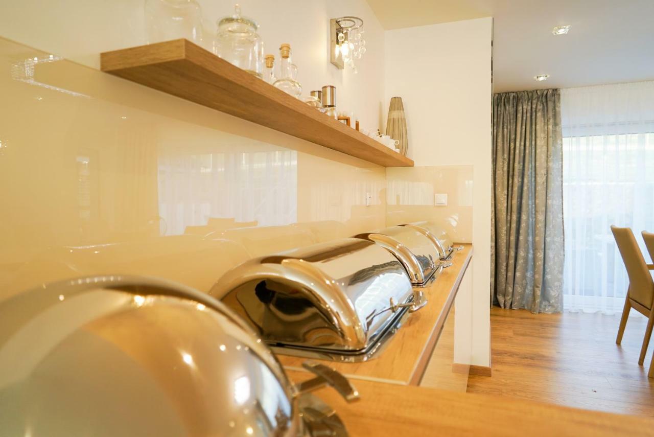 Luxury Villa Moravany nad Vahom Bagian luar foto